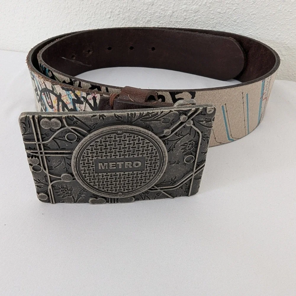 Robert Graham Y2K Metro Manhole Belt Men 34 Brown Subway Map Plaque Buckle Retro